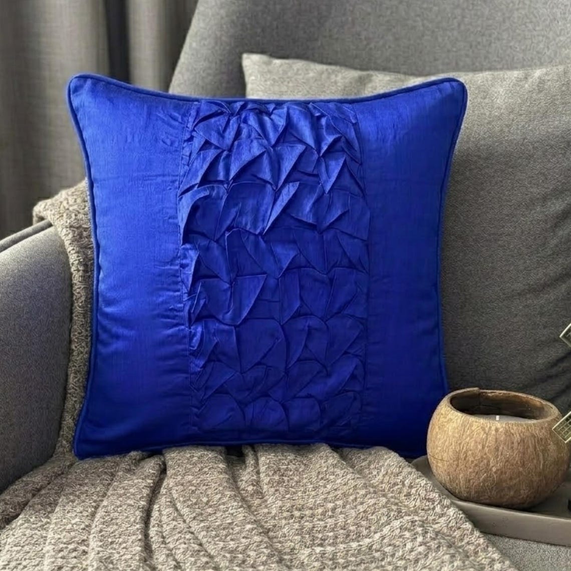Electric Blue Knots Pillow Cover
