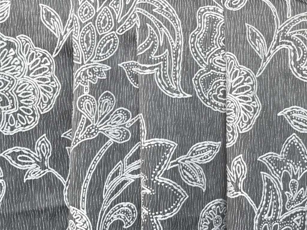 Gray And Ivory Cototn Fabric By The Metre