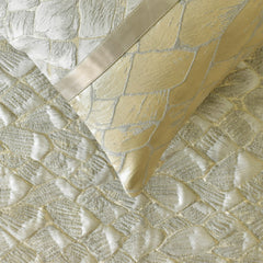 Spinzar - Jacquard Ivory & Gold Decorative Bed Runner and Cushion Cover