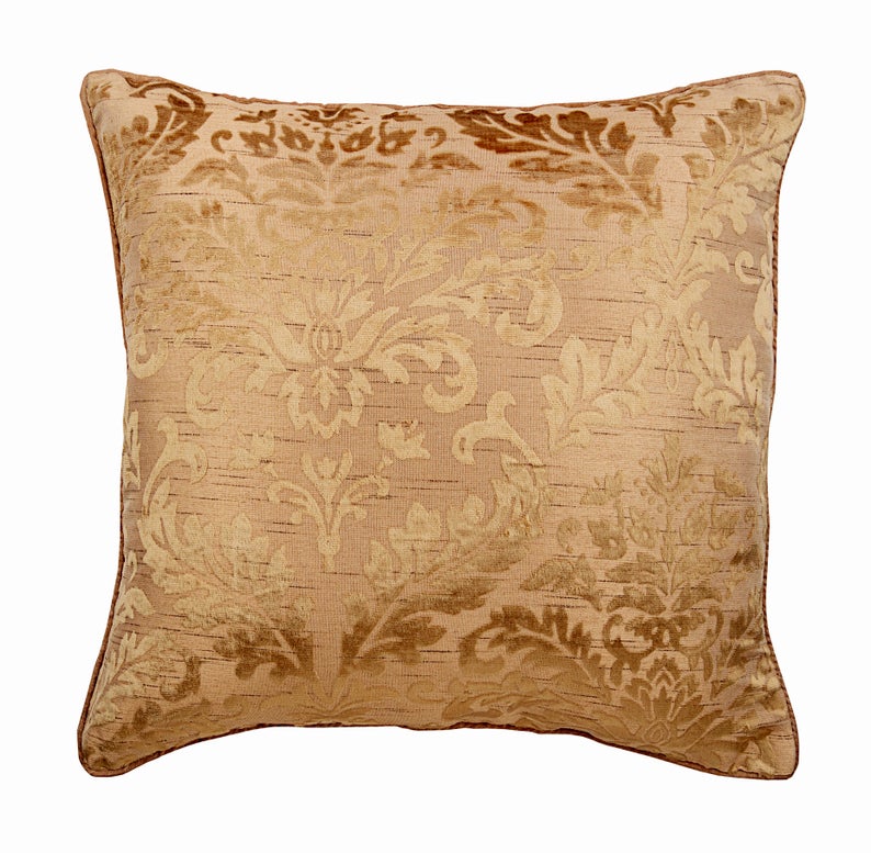 Blonde Damask - Gold Velvet Throw Pillow Cover