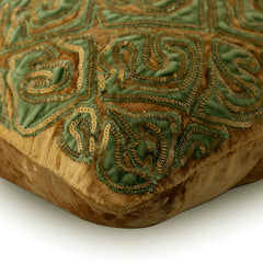 Maze Garden Velvet Throw Pillow Cover