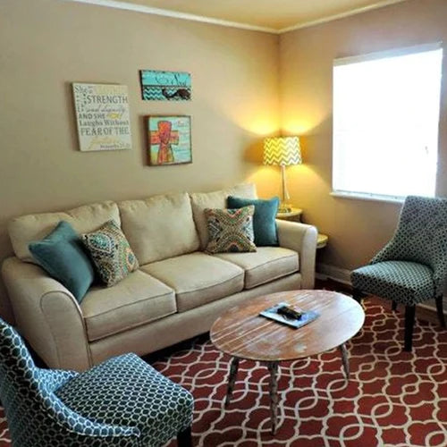 Five Handy Tips For Decorating With Cushions