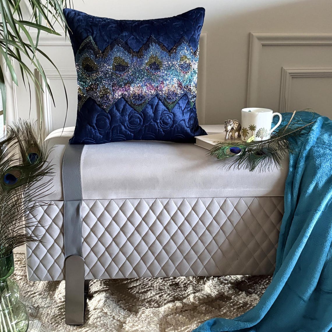 Neelkanth Throw Cushion Cover