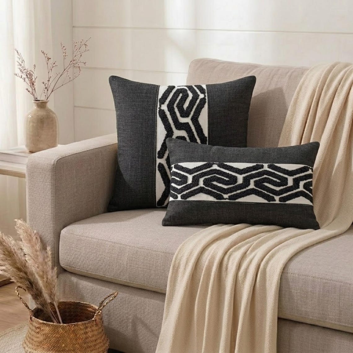 Black Linen Throw Cushion Cover - Black Labyrinth