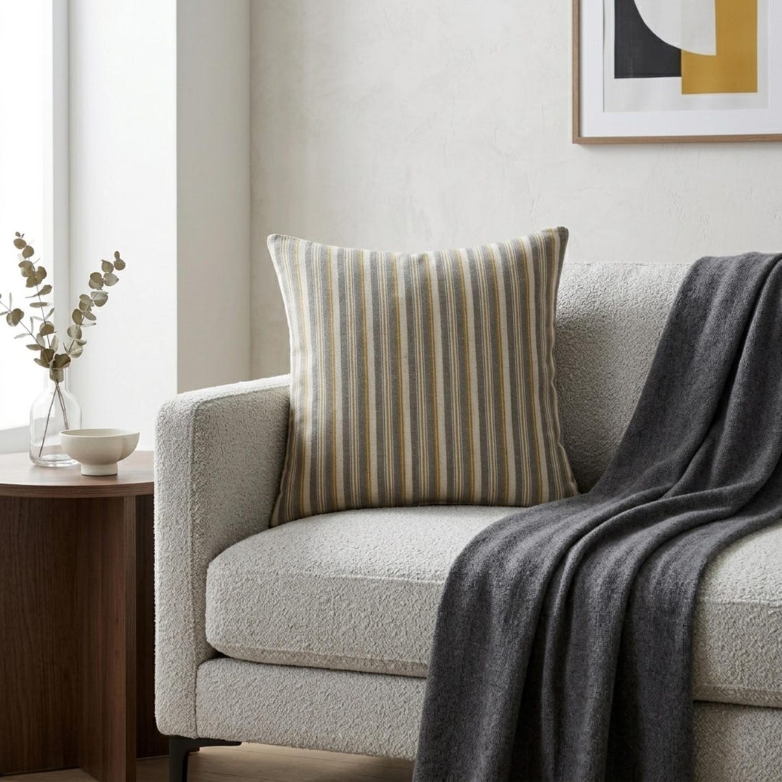 Calyra Throw Cushion Cover