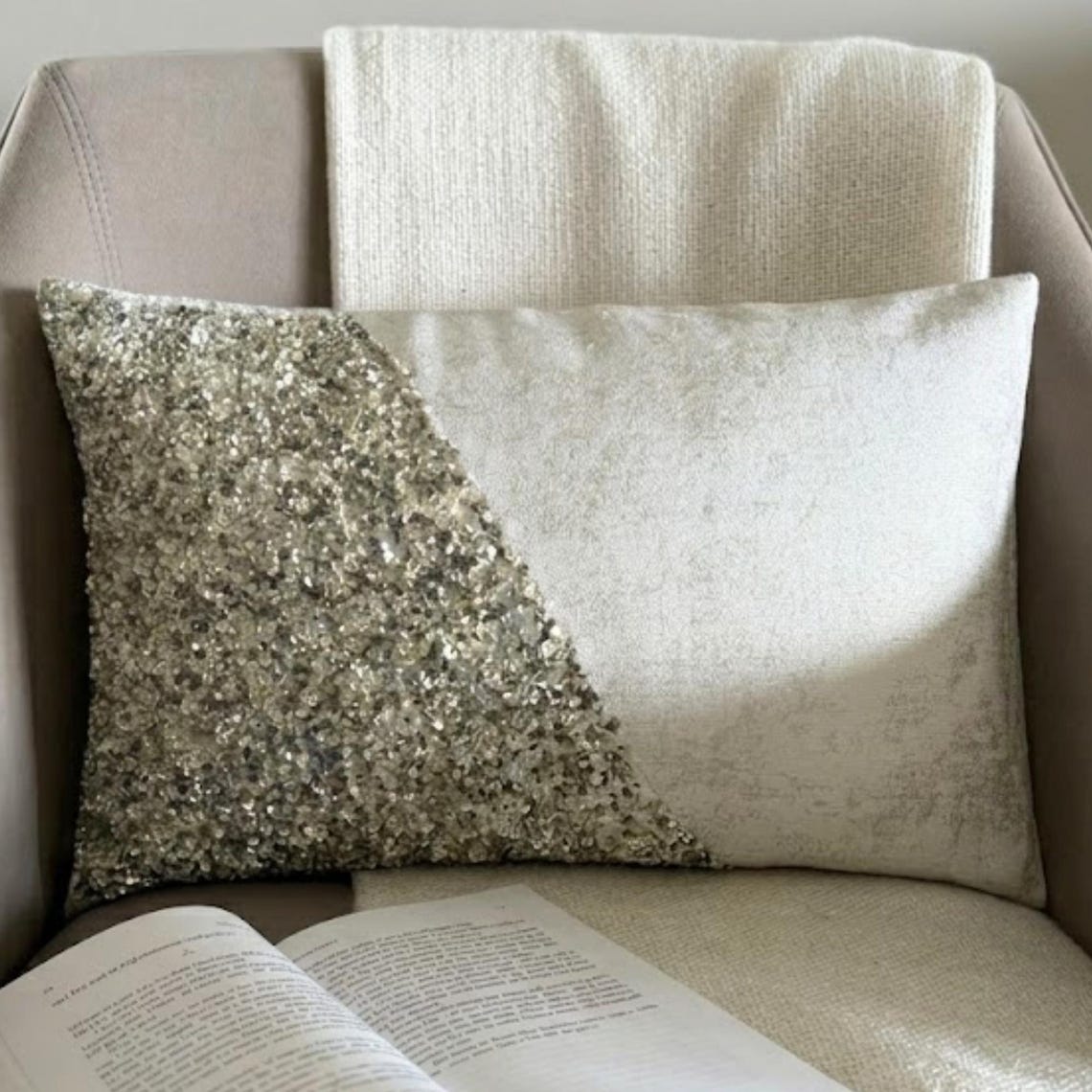 Elaina Lumbar Pillow Cover