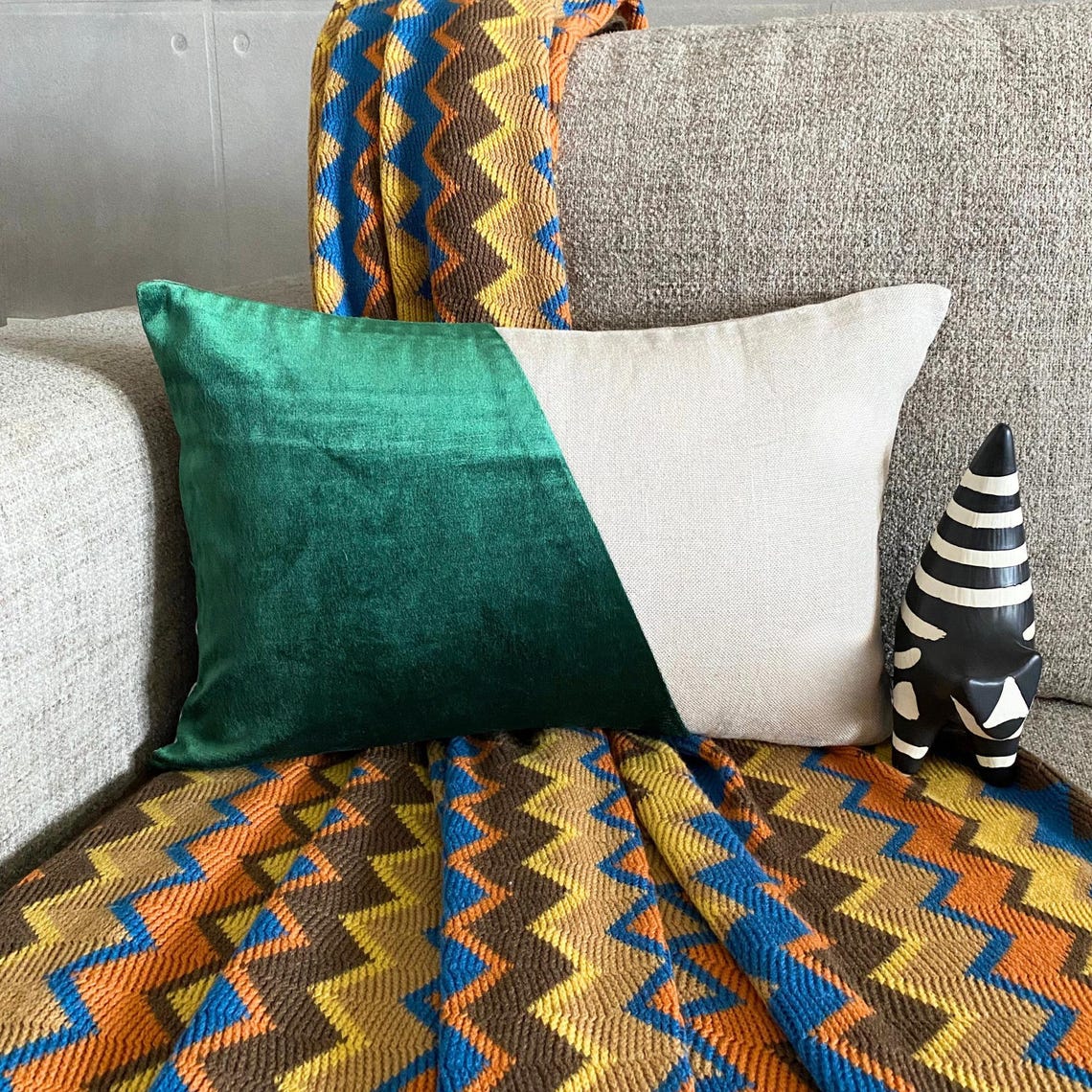 Velutinous Green Lumbar Pillow Cover