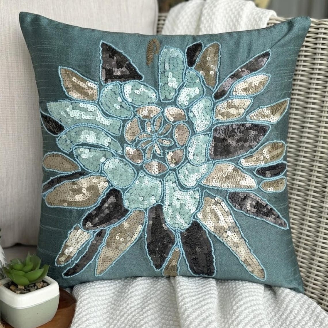 Centerpiece Euro Sham
