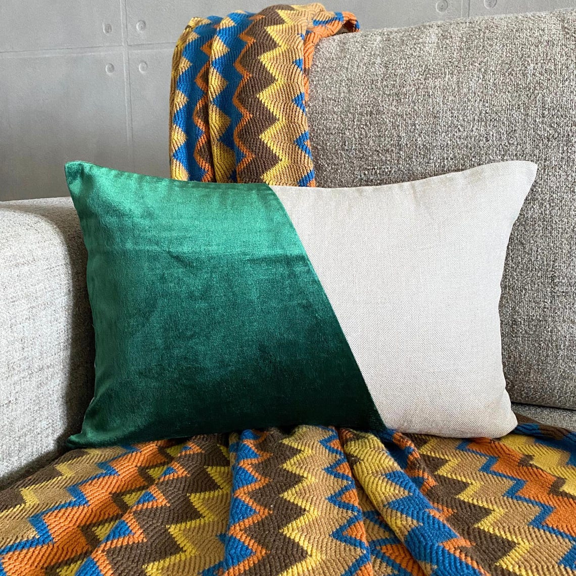 Velutinous Green Lumbar Pillow Cover