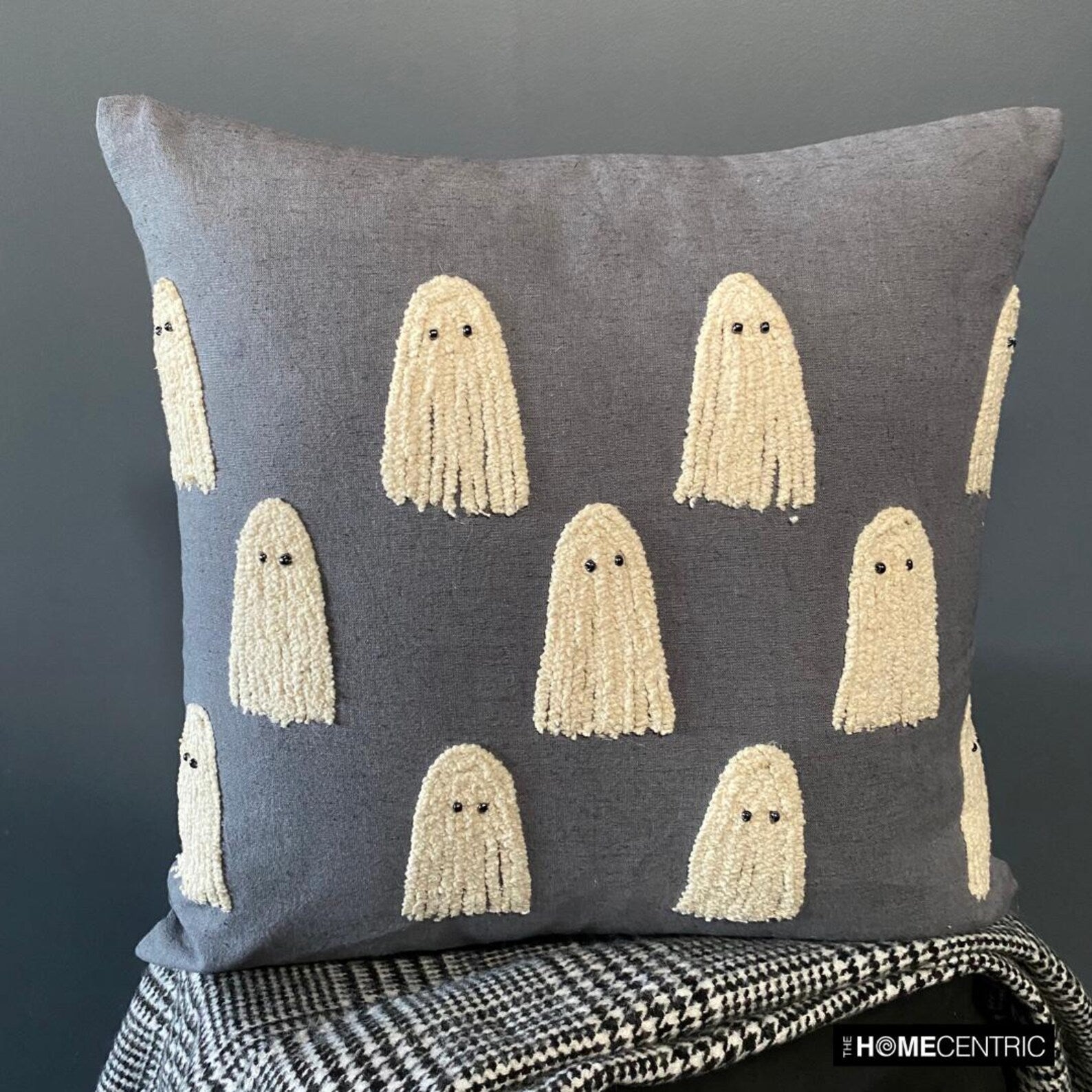 Ghostly Haunt Throw Cushion Cover