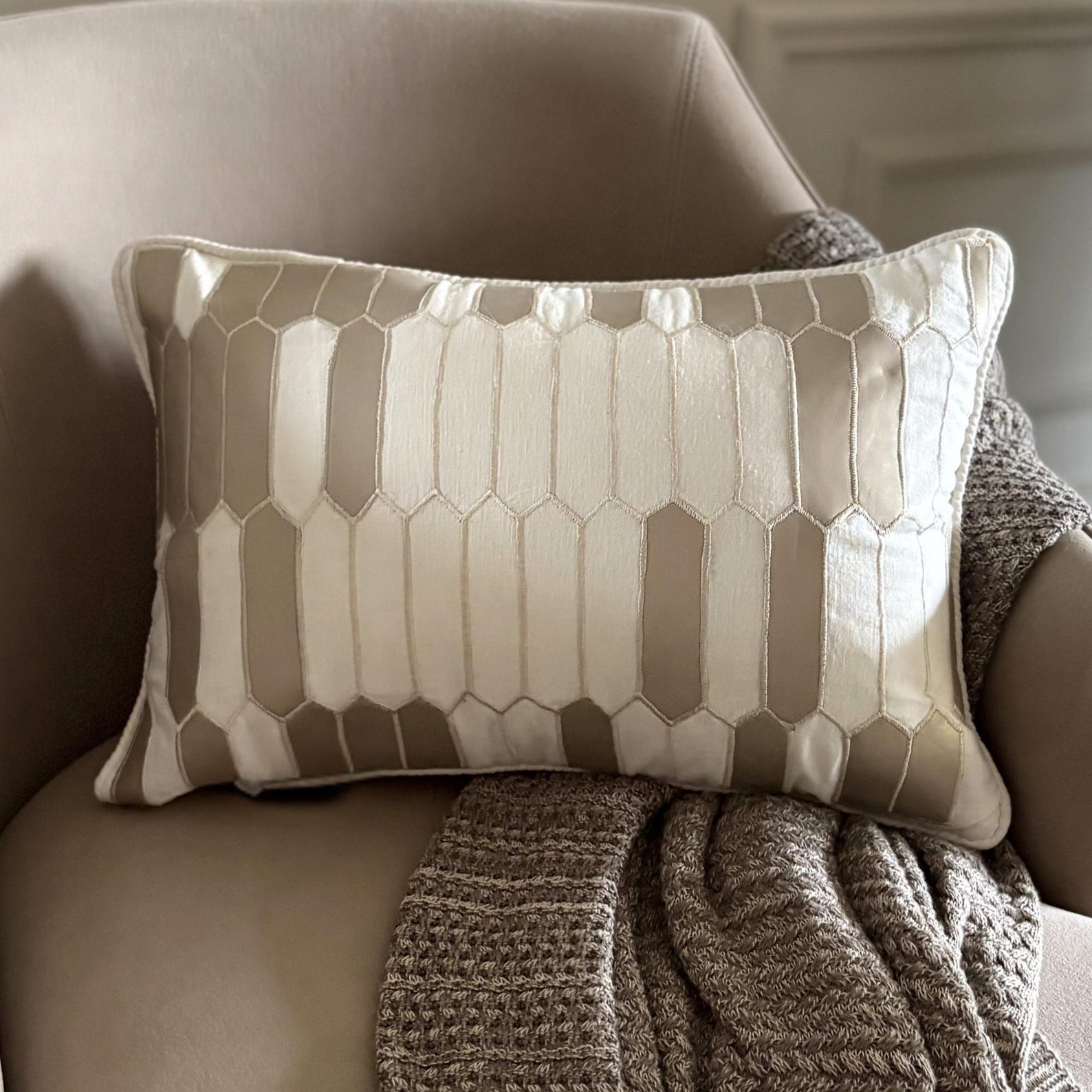 Gold Heist Lumbar Pillow Cover