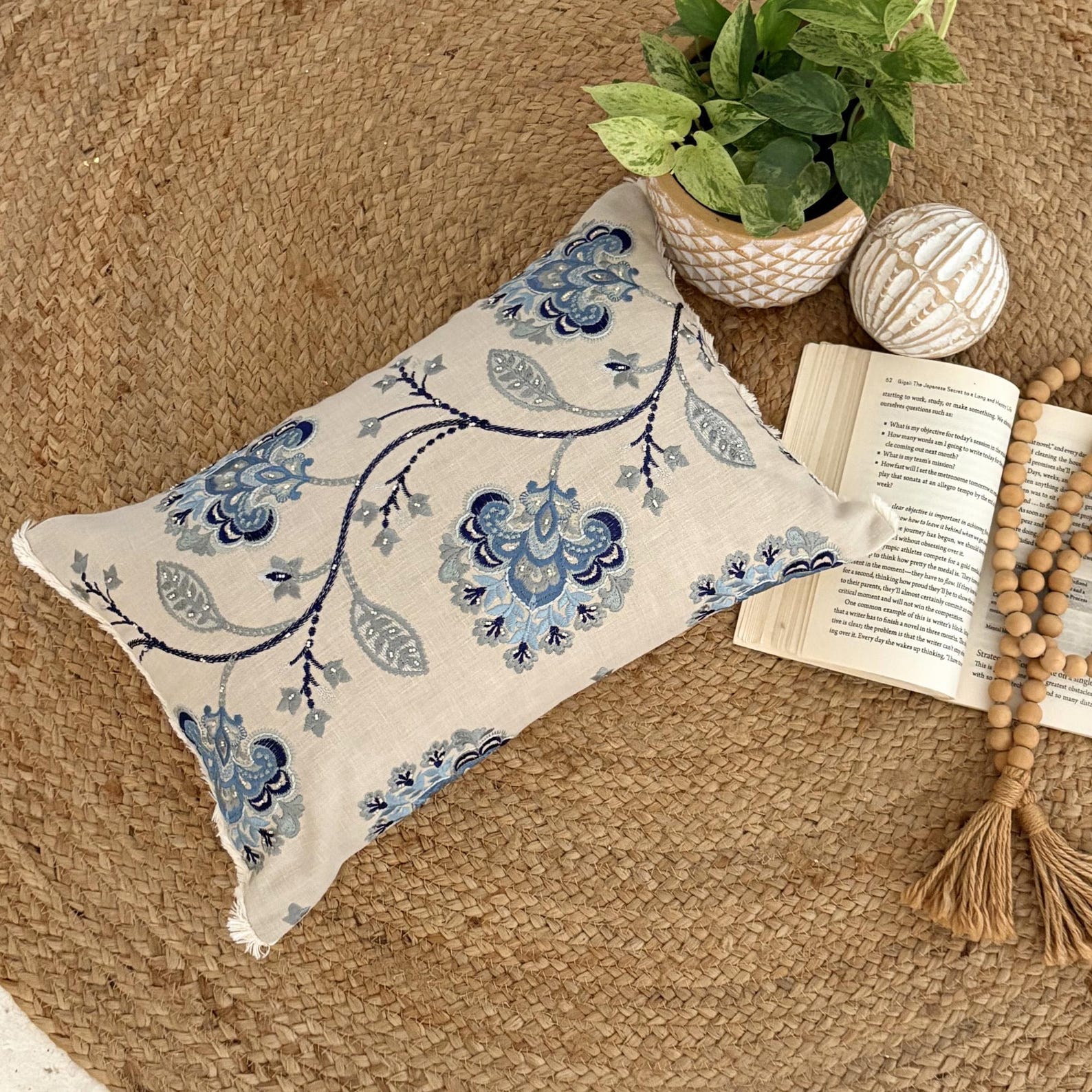 Floryn Lumbar Pillow Cover