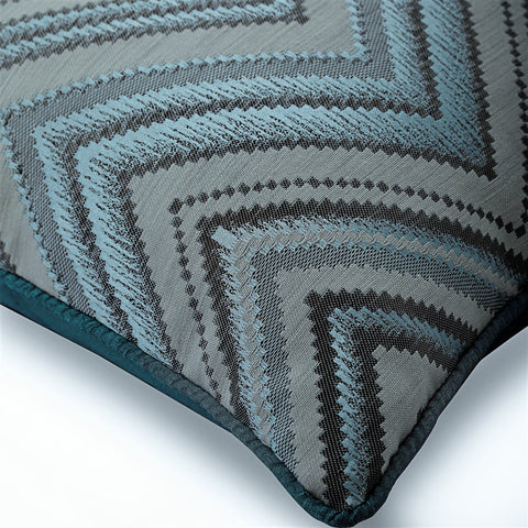 products/ChevronBlues-Blue-JacquardPillowCover-Geometric-PatternPillows-ChevronPillowCover-TheHomeCentric_2_d295b25d-8ae9-4bb3-a5ec-e2a57c3d4a87.jpg