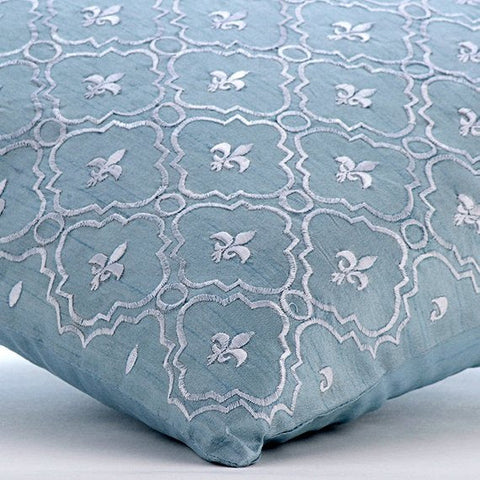 products/french-nautical-blue-silk-toile-contemporary-pattern-fleur-de-lis-lattice-trellis-decorative-pillow-covers_42122e23-a49a-4bd9-8ffe-2ee8202bb33d.jpg