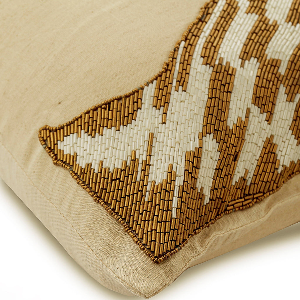 Giraffe Talk - Natural Beige Linen Decorative Euro Sham