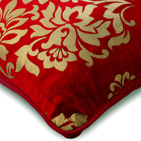 products/gold-charming-red-velvet-damask-contemporary-foil-print-decorative-pillow-covers_9cfc6b59-55f0-4397-805f-a4c91c7515fb.jpg