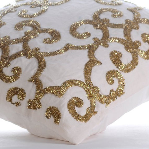 products/gold-encrusted-ivory-linen-damask-modern-pattern-trellis-lattice-beaded-decorative-pillow-covers_d8e24916-0a27-481a-801c-94c5a39f6fa2.jpg