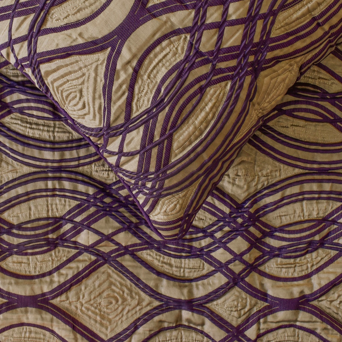 Plum Swirls Decorative Bed Runner and Cushion Cover