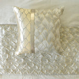 Spinzar - Jacquard Ivory & Gold Decorative Bed Runner and Cushion Cover