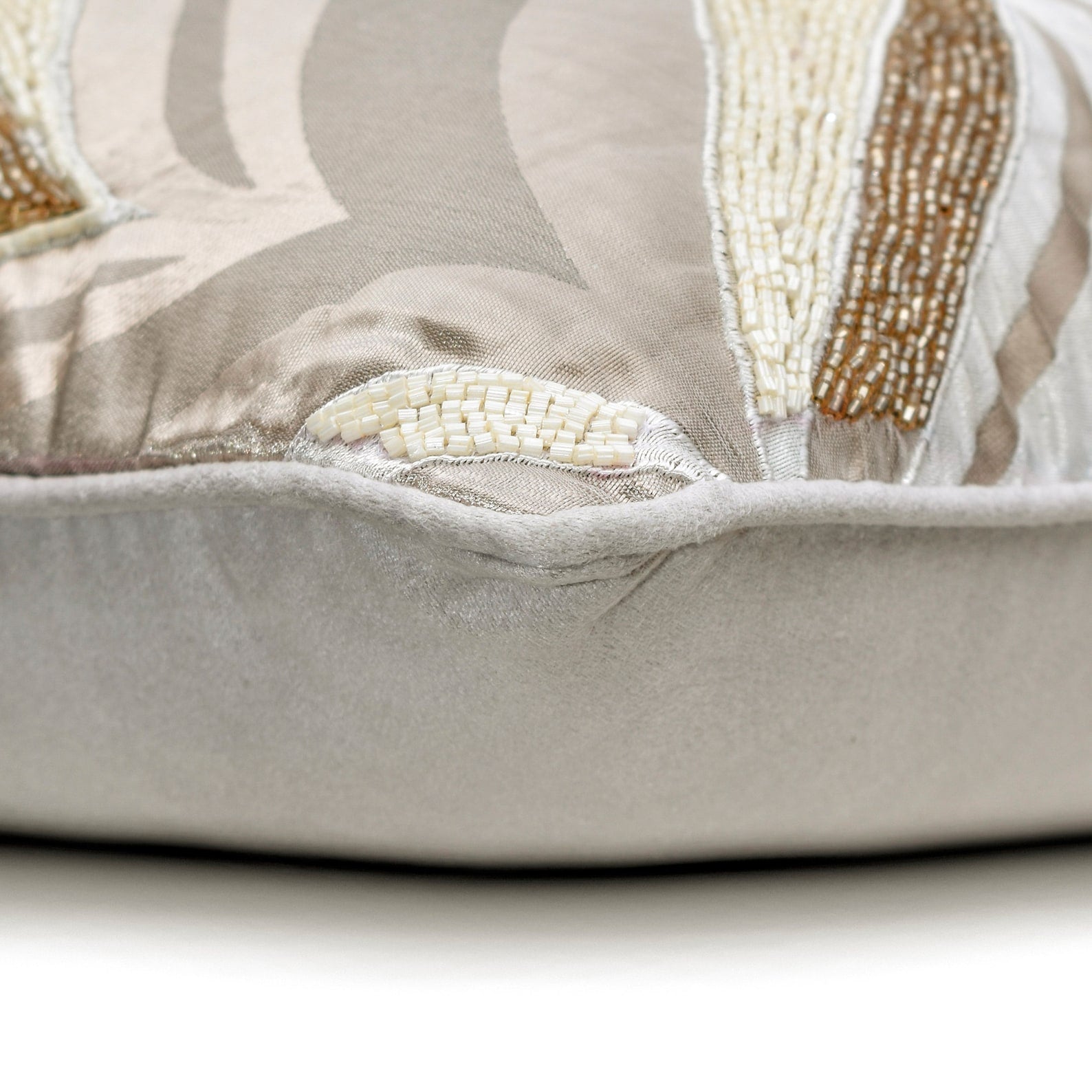 Jahan Throw Cushion Cover