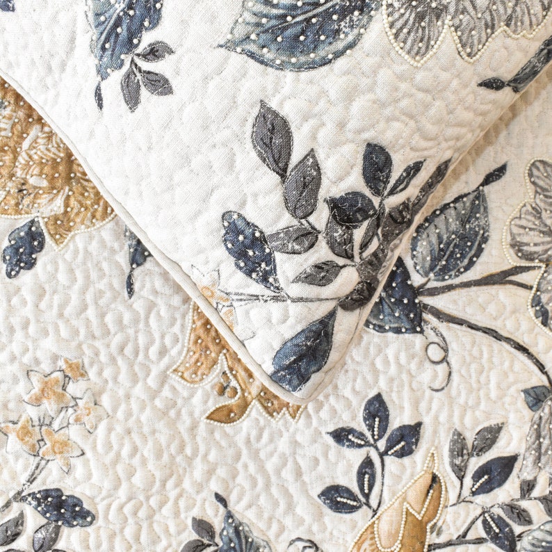 Vintage Birdena Decorative Bed Runner and Cushion Cover