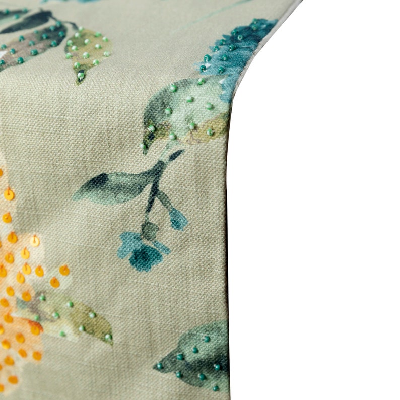 Orange Rosiness Decorative Table Runner
