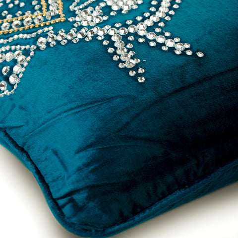 products/peacock-deco-blue-velvet-birds-traditional-dancing-crystals-decorative-pillow-covers_3f128385-0330-45d0-8110-f24e36782d84.jpg