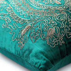 Royal Duke - Peacock Green Velvet Throw Pillow Cover