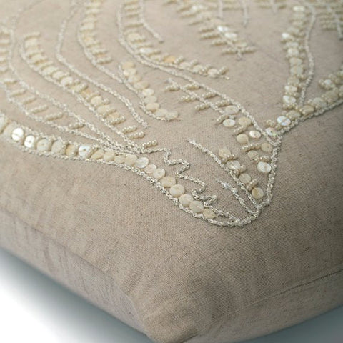 products/sea-shell-beige-cotton-creatures-beach-style-shell-mother-of-pearl-decorative-pillow-covers_76b4050b-2665-489f-bed2-af3f7a7a631c.jpg
