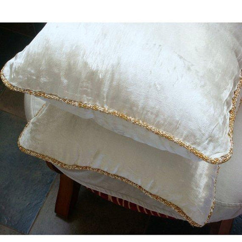 products/white-shimmer-velvet-solid-color-contemporary-beaded-border-decorative-pillow-covers_96a2ebb3-46f4-4c7c-a70b-ec4ac541775f.jpg
