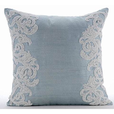 products/white-waters-blue-silk-french-toile-victorian-floral-border-beaded-pillow-covers_261888f7-37e8-4b0c-a96f-63370373eaa3.jpg